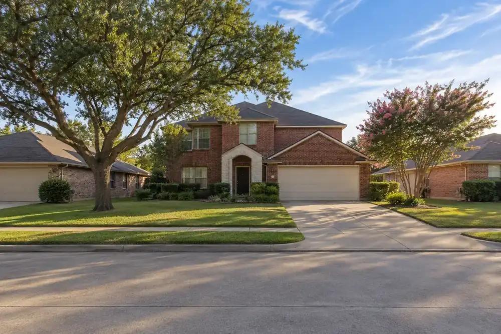 Illustration of a typical residential street in the Euless, TX area